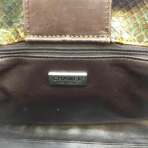 Chanel Green/Brown Multi Python Skin Cerf Tote - Picture 9 of 12